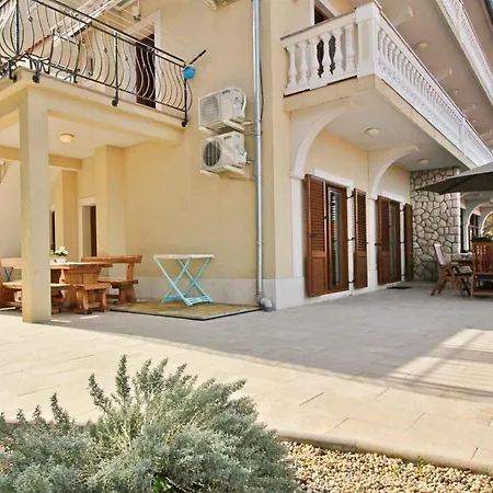 Near In Soline-insel Krk 36501 Appartement Soline (Krk)