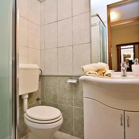 Appartement Near In Soline-insel Krk 36501 *